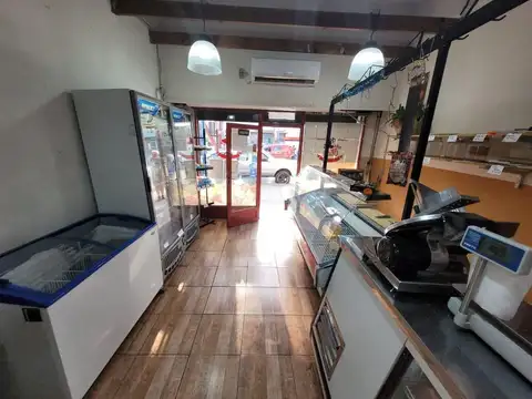 Casa 10 ambientes con 5 baños