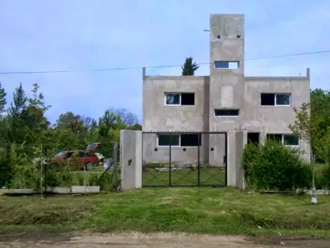 Macedonio Fernandez 300