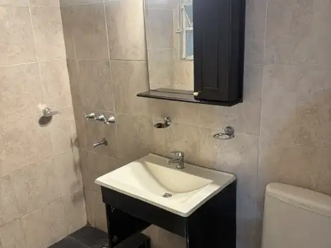 Depto Tipo Casa 2 ambientes con 1 baño