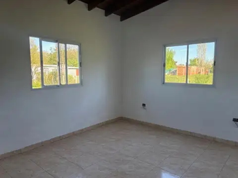 Casa en Venta con 4 cocheras