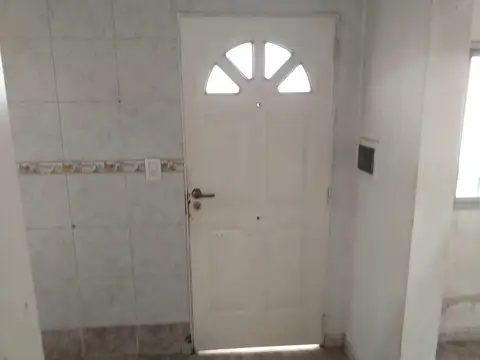 Departamento de 2 ambientes en planta baja