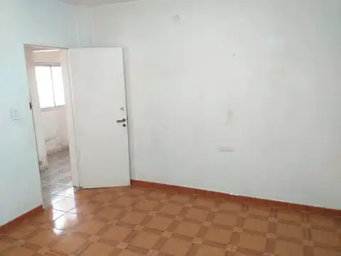 Departamento en Alquiler en Villa Sarmiento, $ 500.000