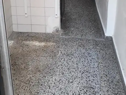 Depto Tipo Casa en Venta 40 años