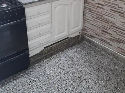 Depto Tipo Casa en Venta de 3 ambientes