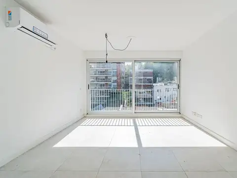 Capitán General Ramón Freire 2000