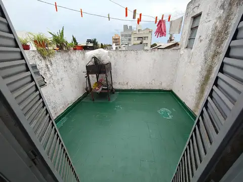Departamento 5 ambientes con 2 baños