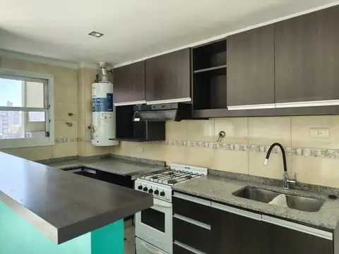 Departamento en Alquiler en Caseros, $ 650.000