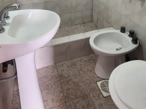 Depto Tipo Casa en Alquiler en Victoria Barrio Fate, $ 400.000