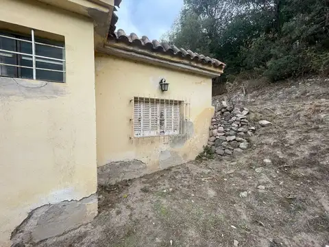 Casa 6 ambientes con 1 baño