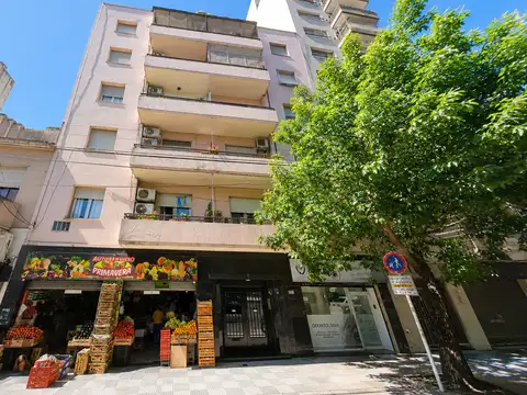 Avenida Independencia 1800, Piso 0
