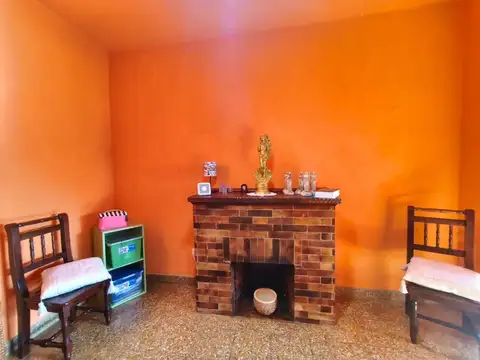 Casa 2 ambientes con 1 baño