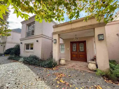 VENTA CASA EN CLUB SAN JORGE VILLAGE