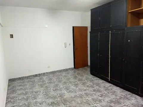 Teniente Coronel Gregorio Pomar 3900, Piso 1