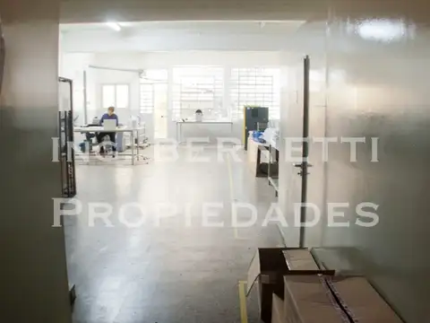 Galpon en Venta 29  mts Fondo