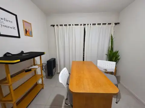 ALQUILER  DE CONSULTORIO PROFESIIONAL EN CENTRO MÉDICO ACTIVO – ESQUEL-