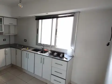 Muy lindo departamento en 3 niveles - ult piso - 4 amb.Coch Lavadero