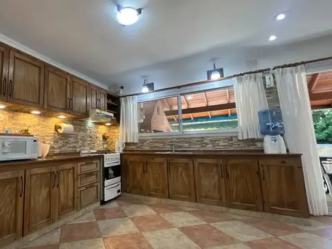 Casa en Venta en Carilo, USD 307.000