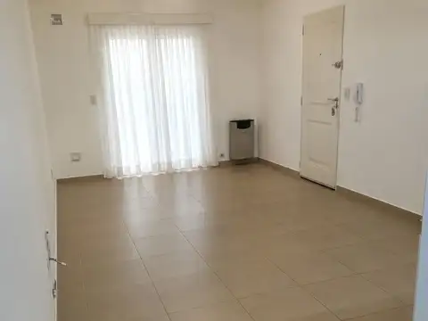 DPTO. 2 AMBIENTES PLANTA BAJA CIUDADELA NORTE CON PATIO