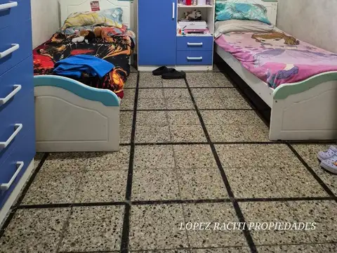 Venta casa  PH al frente de 3 ambientes