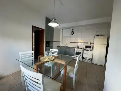 Departamento 4 ambientes con 2 baños