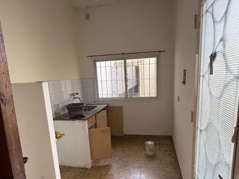 Depto Tipo Casa en Alquiler en Lomas del Millón, $ 800.000