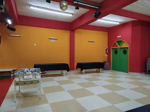 Local en Venta 40 años