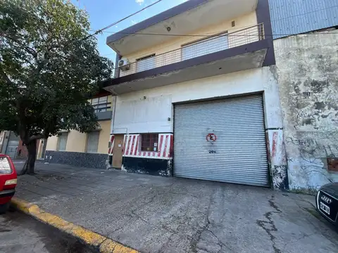 Galpon en Venta en Flores, USD 250.000