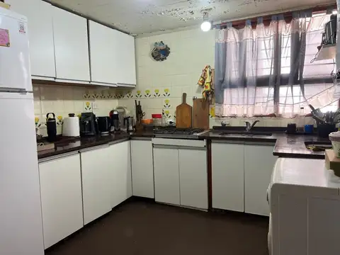Departamento 5 ambientes con 3 baños