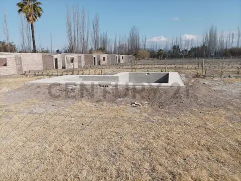 Nicolas Serpa 100, Piso 0