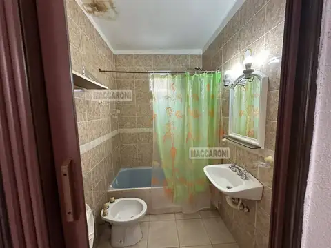 Depto Tipo Casa en Alquiler en Lomas Del Mirador, $ 480.000