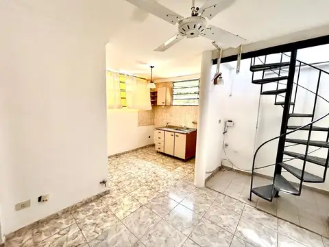 Cafferata 1500, Piso 1