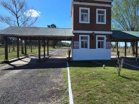 VENTA Lote de 2000 metros cuadrados en Club de Campo LA AMANECIDA, Exaltacion de la Cruz.