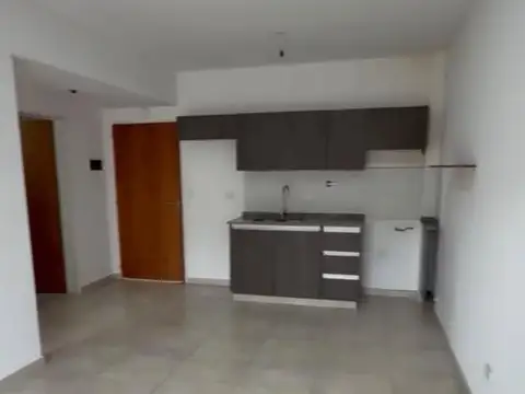 3xcelente departamento en alquiler con cochera 