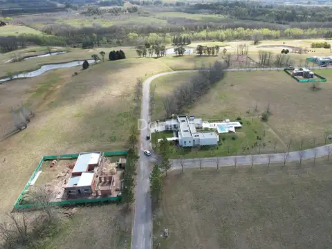 Terreno en Venta de 2100,0 m2