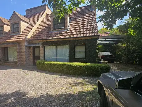 SAN JORGE VILLAGE Country Club - Casa con Pileta