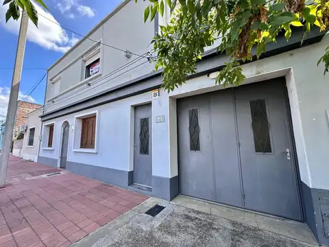 Venta Casa en 2 plantas con Garage