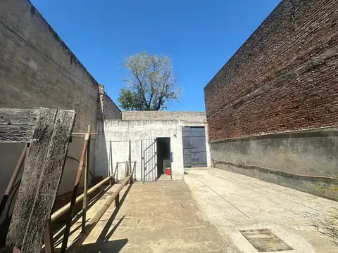 Galpon en Alquiler en Lanus Oeste, $ 1.300.000