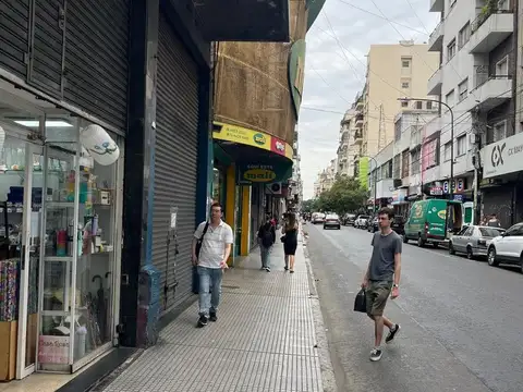 Local en Once