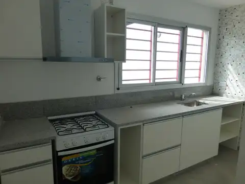 Departamento en Alquiler en Florida Mitre/Este, $ 1.300.000