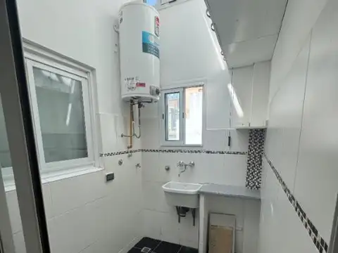 Venta de departamento de 4 ambientes - a la calle - Lamadrid 2100 - Plaza Colón - Mar del Plataata