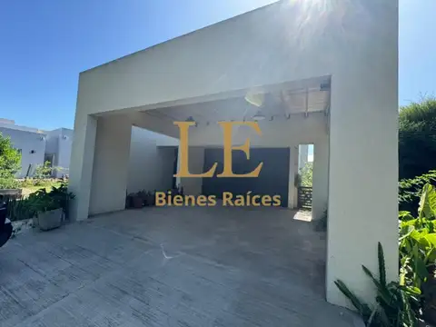 Casa en Venta al Noroeste