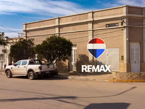 CASA EN VENTA CON LOCAL COMERCIAL CENTRO DE GÜEMES