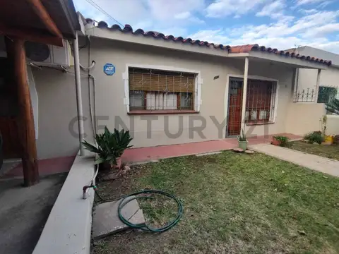 VENTA CASA RESIDENCIAL AMERICA | CON DEPTO | PATIO Y COCHERA DOBLE
