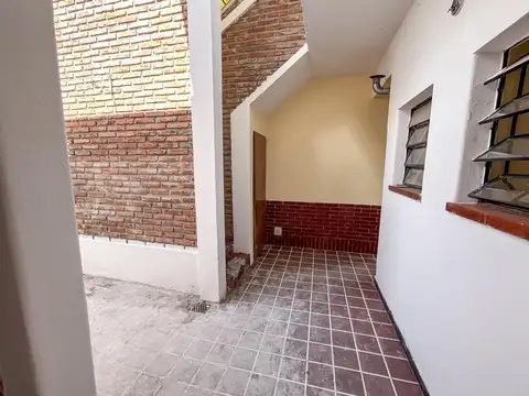 Casa en Alquiler en Barrio España y Hospitales, $ 650.000