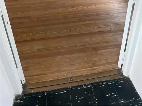 IMPECABLE CASA DE ESTILO RETRO  "