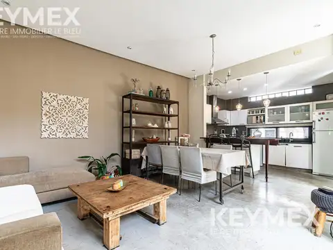 Casa 4 ambientes con 2 baños