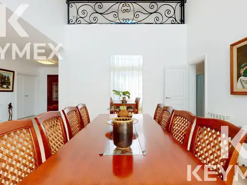 VENTA CASA DE 5 DORMITORIOS EN MIRALAGOS