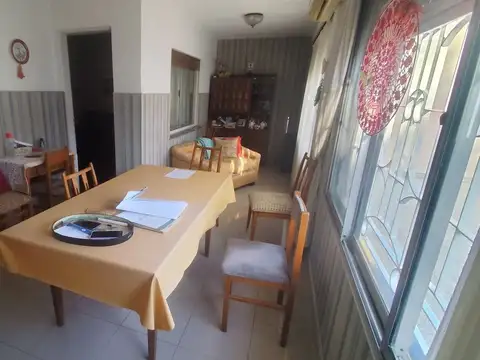 VENTA CASA DE 4 AMB EN LLAVALLOL CON JARDIN