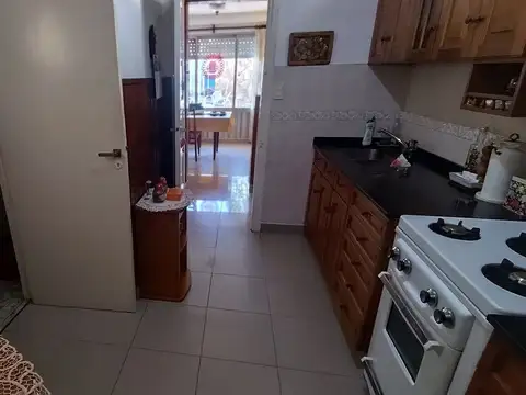 VENTA CASA DE 4 AMB EN LLAVALLOL CON JARDIN