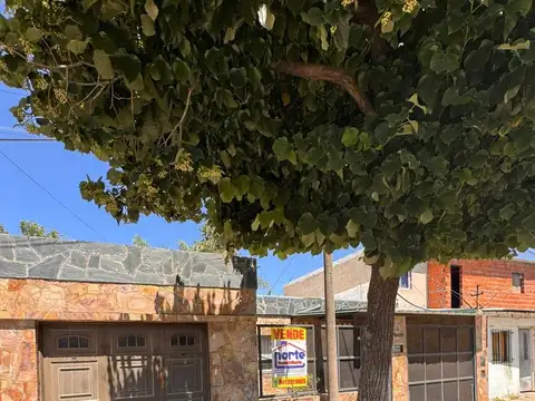 Casa en Granadero Baigorria